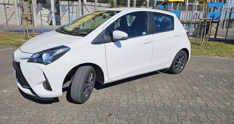 Toyota Yaris cena 50900 przebieg: 49850, rok produkcji 2019 z Toruń małe 16
